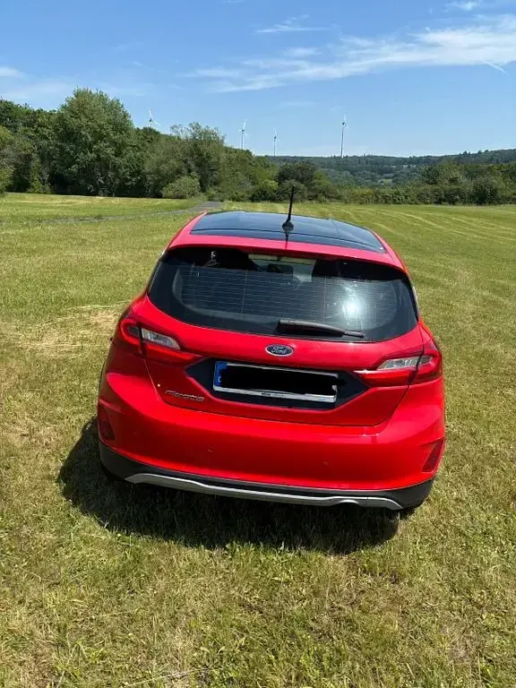 Gebraucht Ford Fiesta Active 86 PS (63 kW) 2018 Rot Kleinwagen