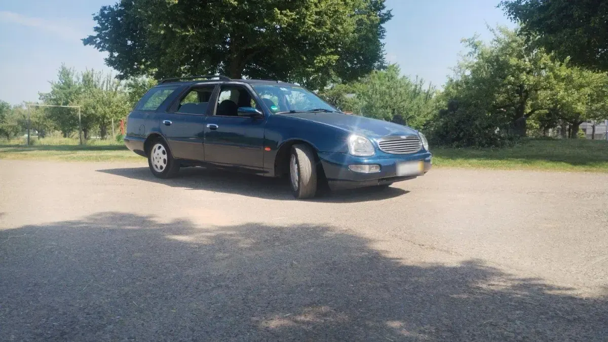 Gebraucht Ford Scorpio 136 PS (100 kW) 1995 Blau Kombi
