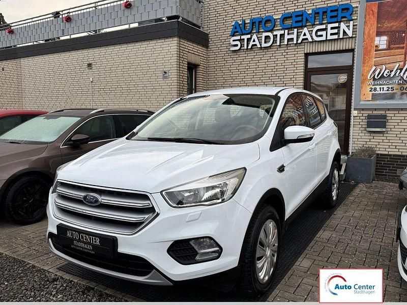 Gebraucht Ford Kuga Trend 120 PS (88 kW) 2018 Weiß SUV