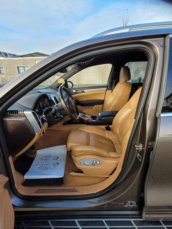 Gebraucht Porsche Cayenne 245 PS (180 kW) 2012 SUV