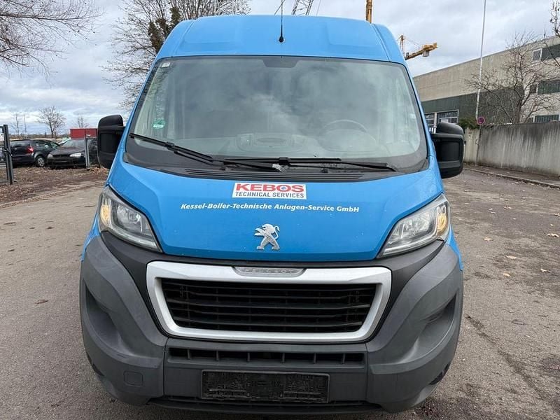 Gebraucht Peugeot Boxer Avantage 131 PS (96 kW) 2015 Blau Van