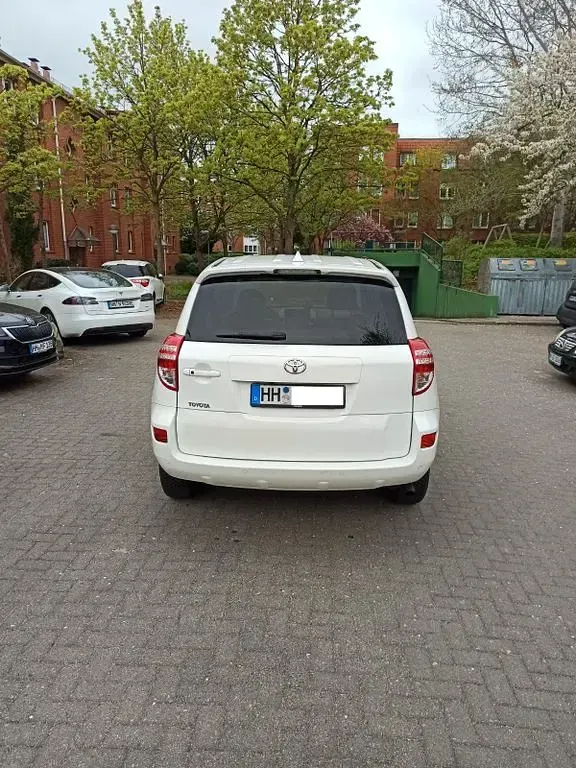 Gebraucht Toyota RAV4 150 PS (110 kW) 2011 Weiß SUV