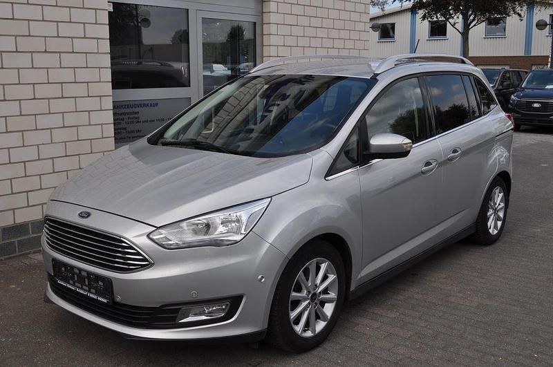 Silber Gebraucht 2018 Ford Grand C-Max Titanium Van / Kleinbus | 8.980 € (Fairer Preis) - Bild 1/4