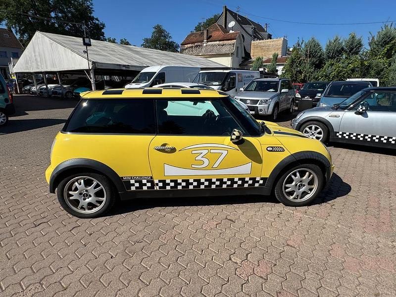 Gebraucht Mini ONE Sport 90 PS (66 kW) 2006 Gelb Kleinwagen