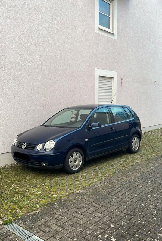 Blau Gebraucht 2002 VW Polo Highline Kleinwagen | 4.050 € (Teuer) - Bild 1/4