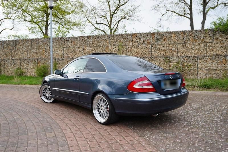 Gebraucht Mercedes CLK240 170 PS (125 kW) 2002 Blau Coupé