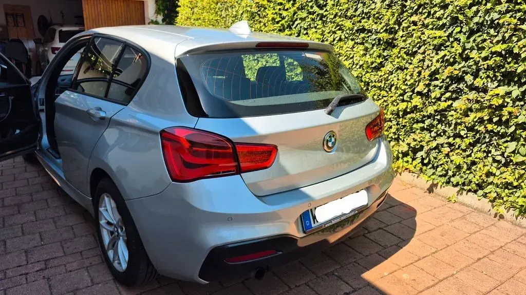 Gebraucht BMW 118 M Sport 136 PS (100 kW) 2015 Silber Kleinwagen