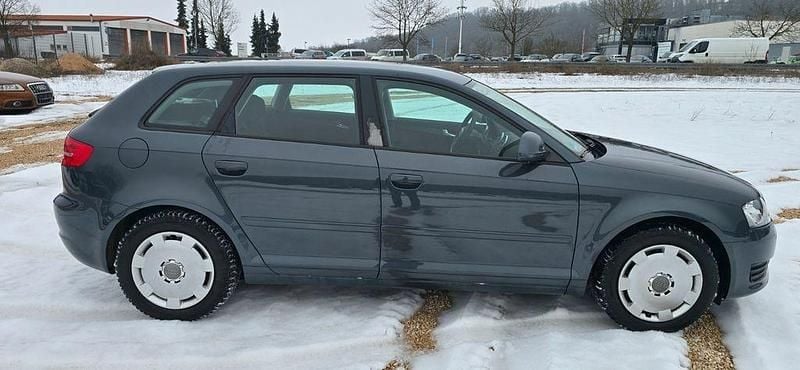 Gebraucht Audi A3 Attraction 140 PS (102 kW) 2009 Grau Kleinwagen