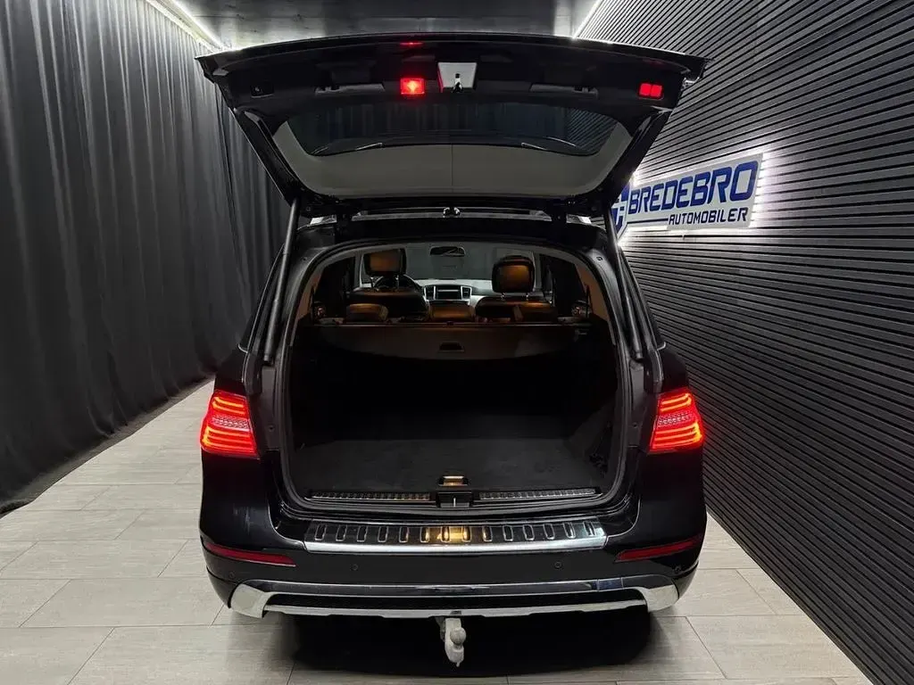 Gebraucht Mercedes ML350 258 PS (189 kW) 2013 Schwarz SUV