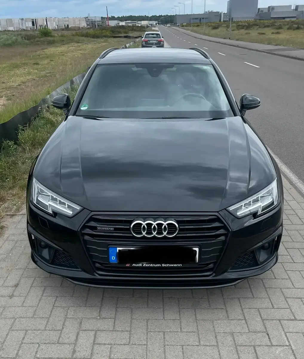 Gebraucht Audi A4 S-Line 231 PS (169 kW) 2019 Schwarz Kombi