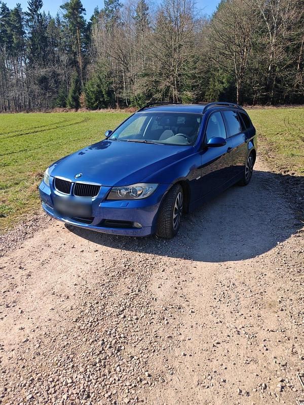 Gebraucht BMW 318 2008 Blau Kombi