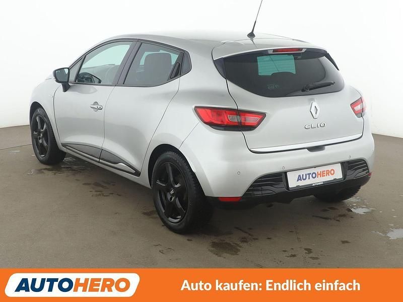 Gebraucht Renault Clio IV LIMITED 73 PS (53 kW) 2015 Silber Kleinwagen