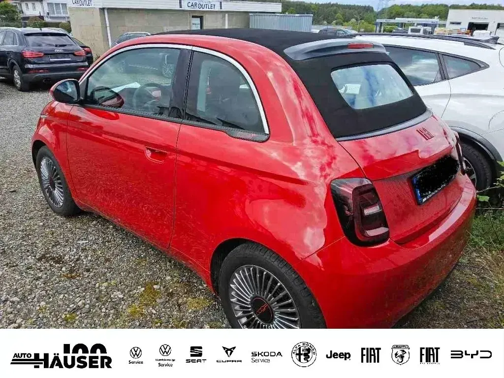Gebraucht Fiat 500e Red 69 kW (95 PS) 2023 Rot Cabrio