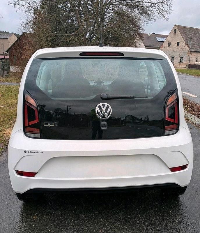 Gebraucht VW up! move up! 60 PS (44 kW) 2018 Weiß Kleinwagen