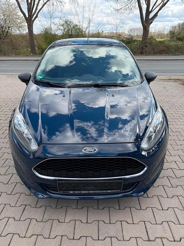 Gebraucht Ford Fiesta 60 PS (44 kW) 2016 Blau Kleinwagen