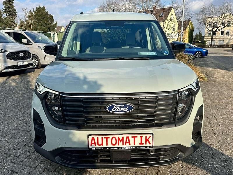 Gebraucht Ford Tourneo Courier Titanium 125 PS (91 kW) 2025 Cactus gray Van / Kleinbus