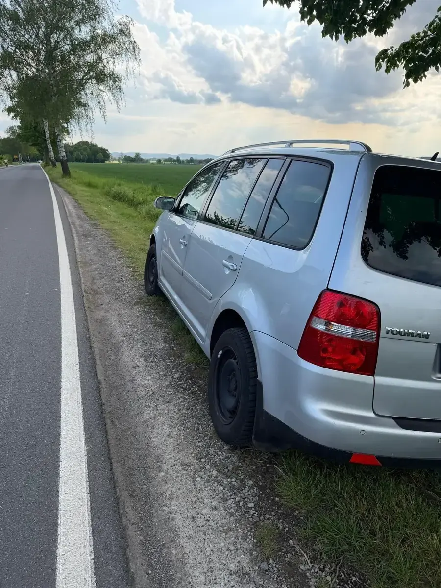 Gebraucht VW Touran 2004 Silber Van / Kleinbus