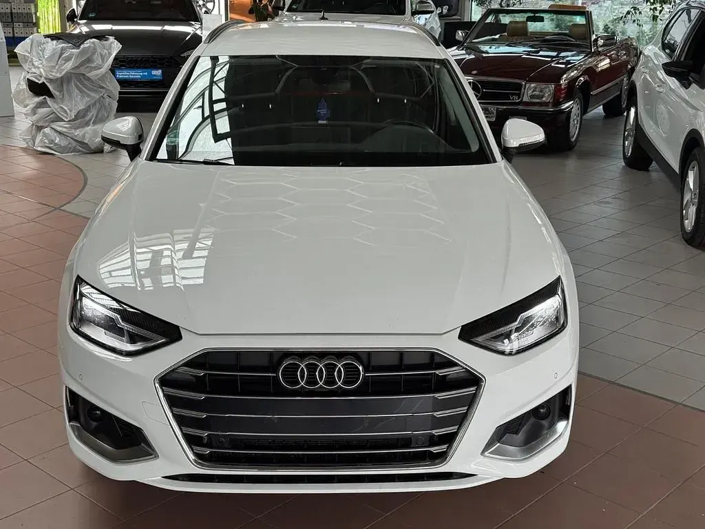 Gebraucht Audi A4 Advanced Plus 136 PS (100 kW) 2024 Weiß Kombi