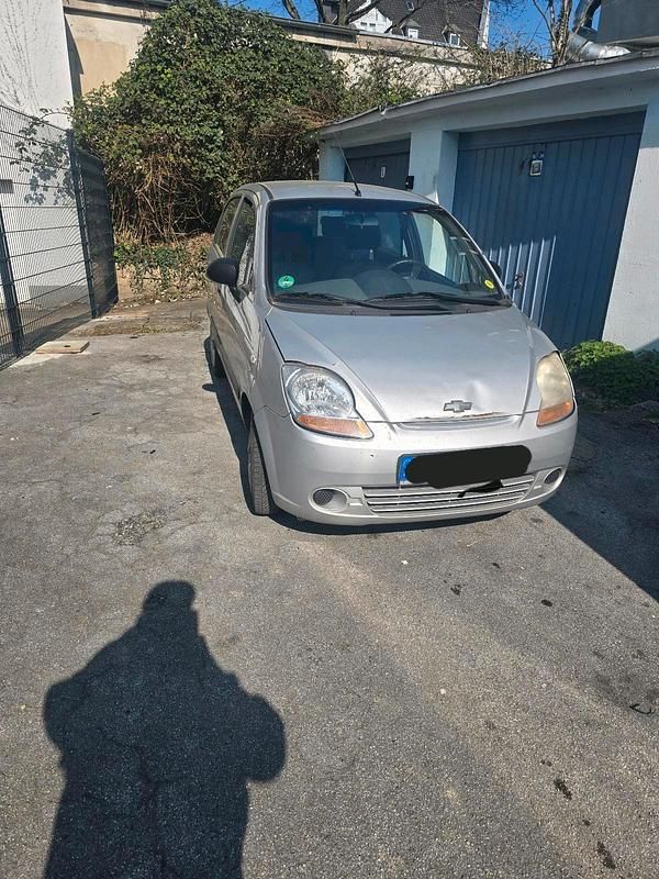 Gebraucht Chevrolet Matiz 52 PS (38 kW) 2009 Silber Kleinwagen