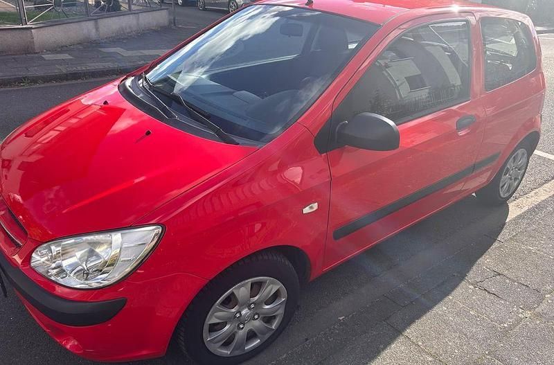 Rot Gebraucht 2008 Hyundai Getz Kleinwagen | 555 € (Superpreis) - Bild 1/4