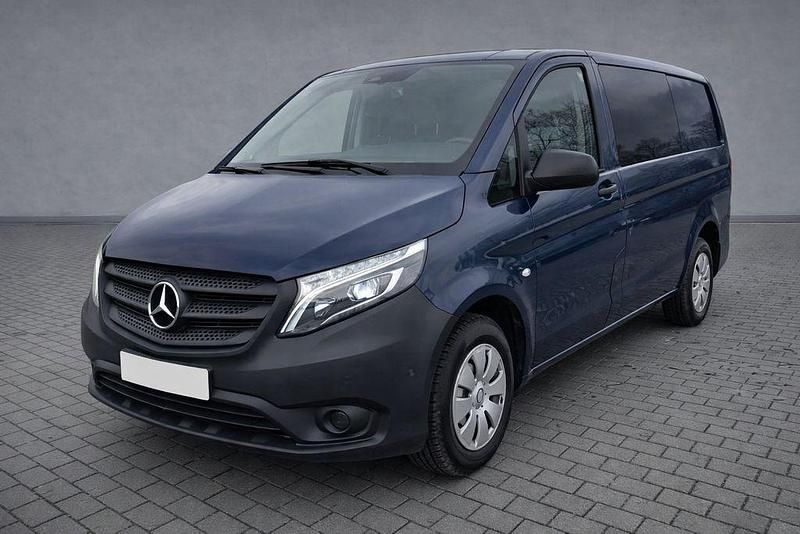Gebraucht Mercedes Vito 114 PS (83 kW) 2016 Blau Van