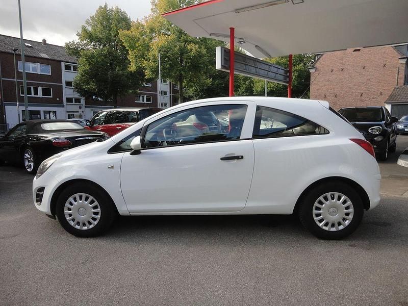 Usata Opel Corsa Selection 69 CV (50 kW) 2014 Bianco Berlina