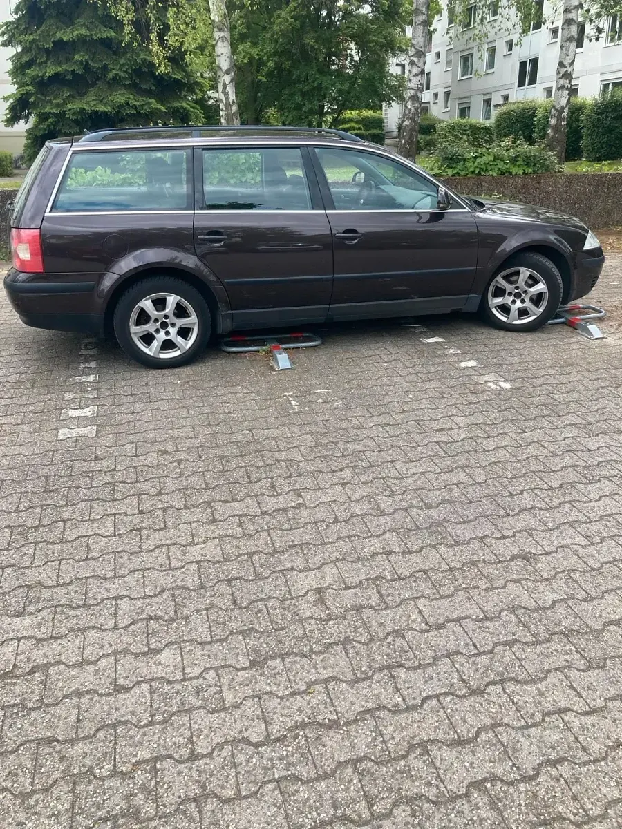Usata VW Passat 115 CV (84 kW) 2004 Viola Station wagon