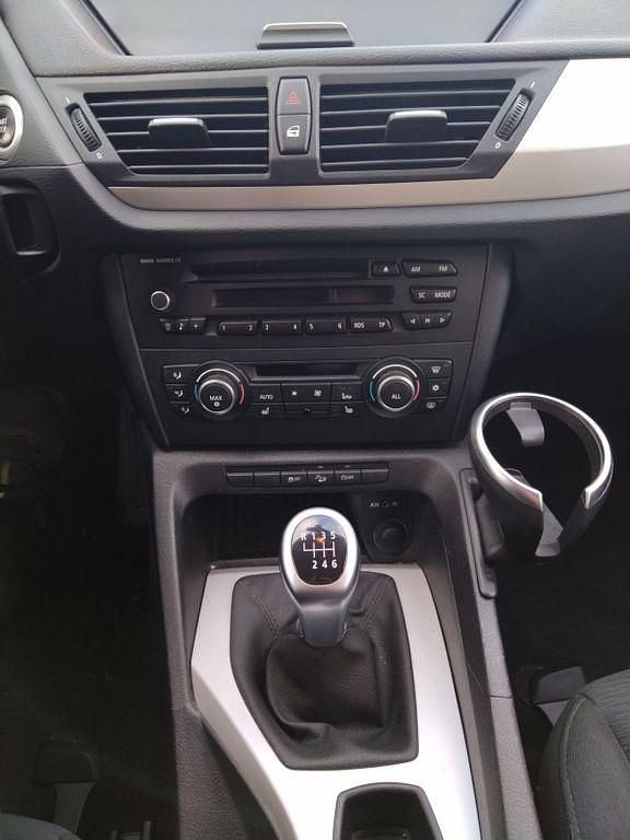 Gebraucht BMW X1 143 PS (105 kW) 2012 Schwarz SUV