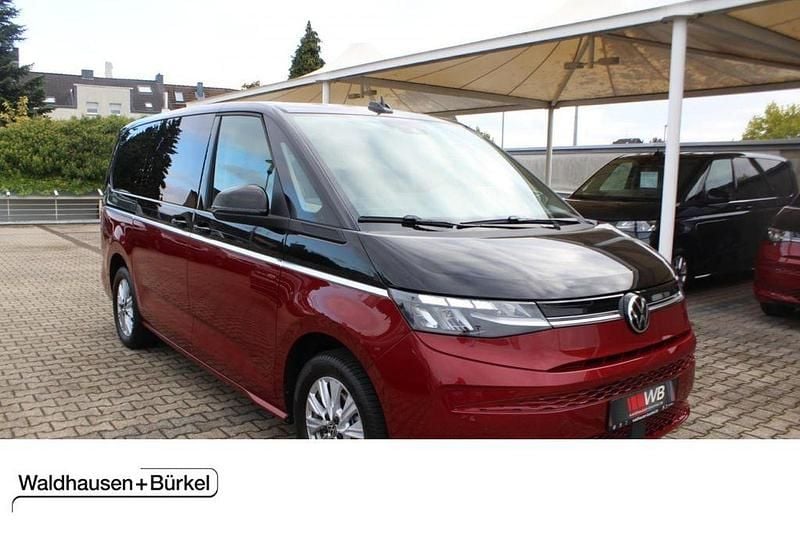 Schwarz Gebraucht 2024 VW Multivan Life Van / Kleinbus | 55.950 € (Etwas zu teuer) - Bild 1/4