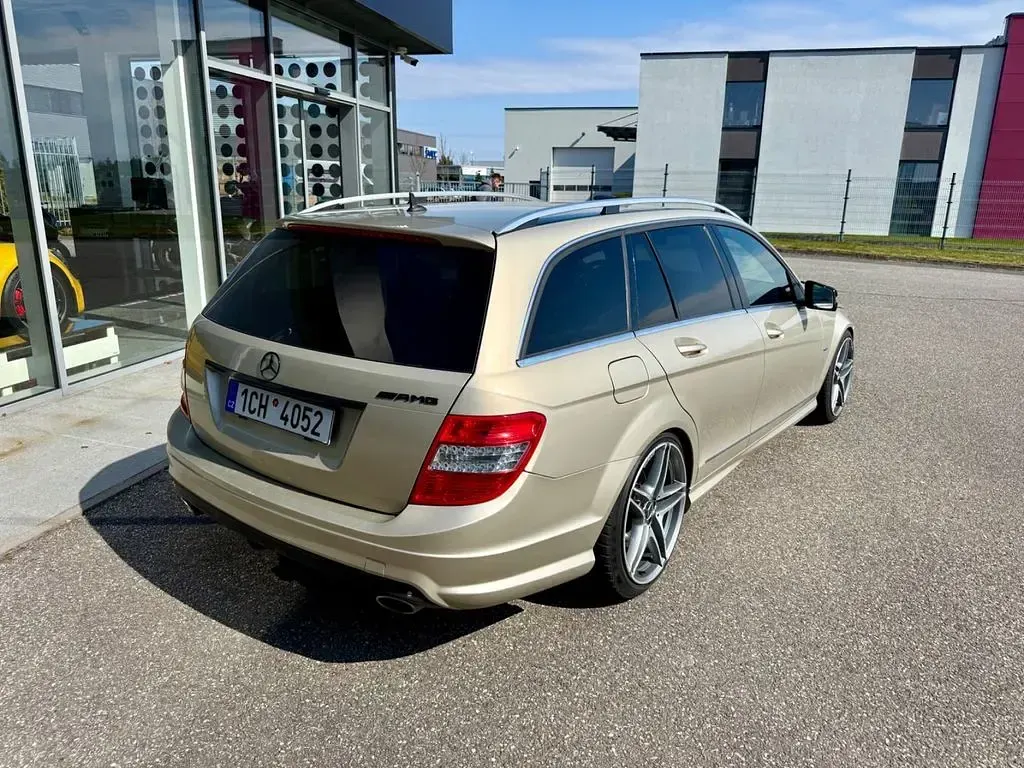 Gebraucht Mercedes 350 231 PS (169 kW) 2010 Gold Limousine