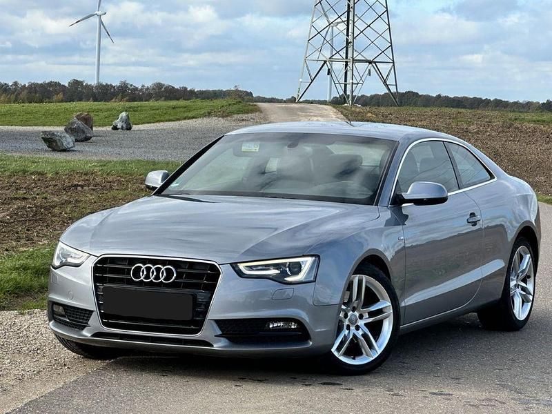 Grau Gebraucht 2015 Audi A5 S-Line Coupé | 14.300 € (Fairer Preis) - Bild 1/4