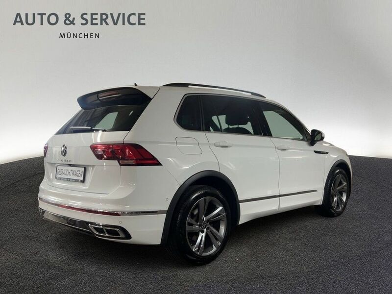 Gebraucht VW Tiguan R-line 150 PS (110 kW) 2023 Weiß SUV