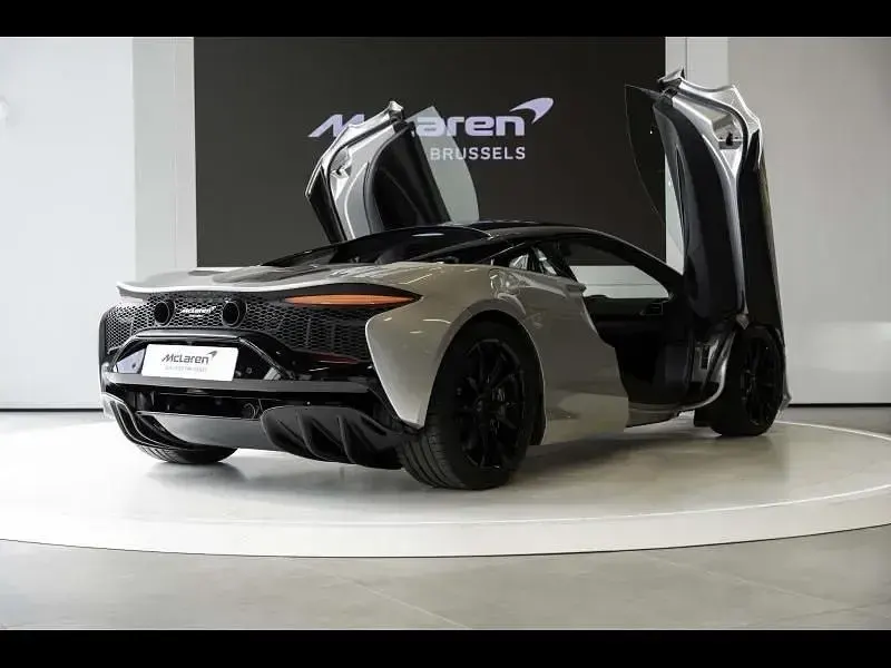 Gebraucht McLaren Artura 680 PS (500 kW) 2023 Grau Coupé