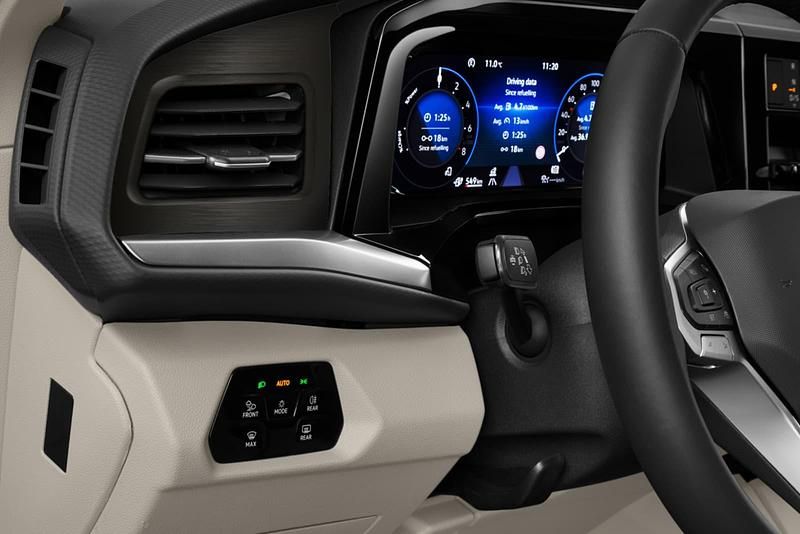 Neu VW Multivan 245 PS (180 kW) 2025 Van