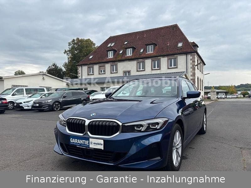 Blau Gebraucht 2023 BMW 320 Shadowline Limousine | 24.900 € (Superpreis) - Bild 1/4