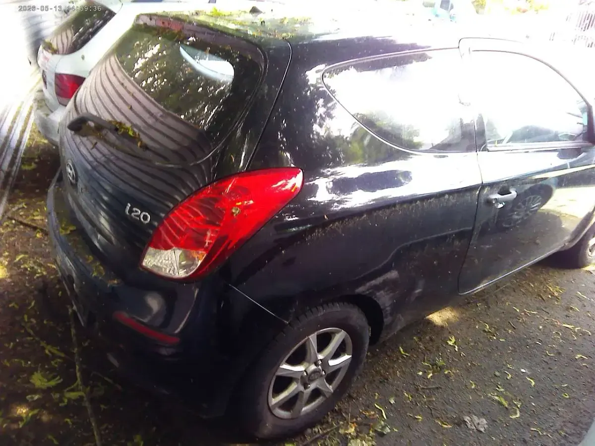Gebraucht Hyundai i20 86 PS (63 kW) 2013 Schwarz Kleinwagen