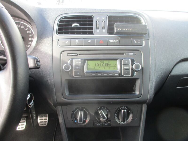 Gebraucht VW Polo Style 86 PS (63 kW) 2011 Schwarz Limousine