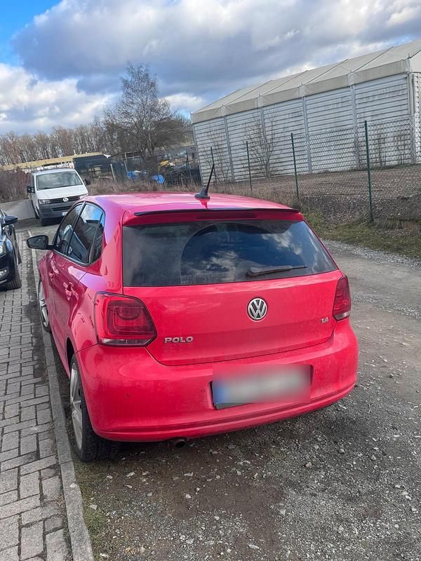 Rot Gebraucht 2010 VW Polo Kleinwagen | 3.290 € (Guter Preis) - Bild 1/4