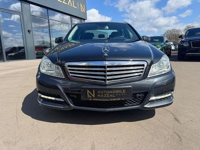 Gebraucht Mercedes C180 156 PS (114 kW) 2013 Schwarz Limousine