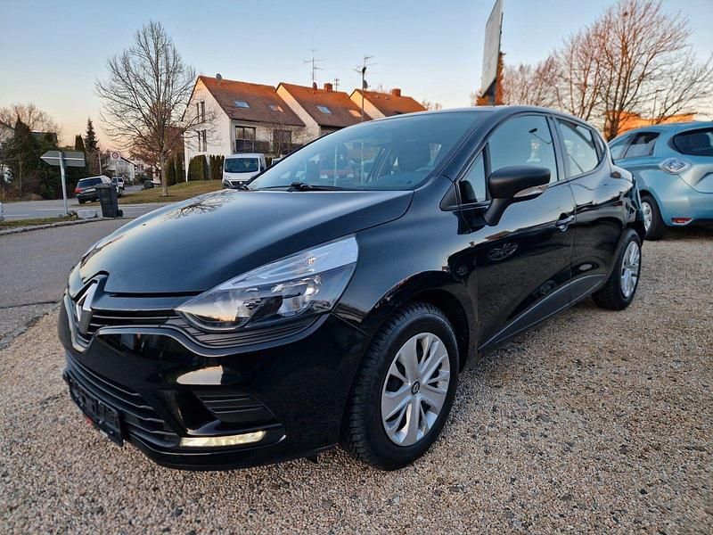 Gebraucht Renault Clio IV Life 73 PS (53 kW) 2017 Schwarz Kleinwagen