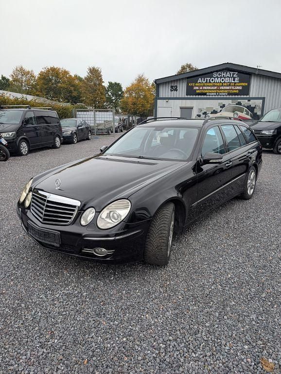 Schwarz Gebraucht 2007 Mercedes E200 Avantgarde Limousine | 4.975 € (Fairer Preis) - Bild 1/4