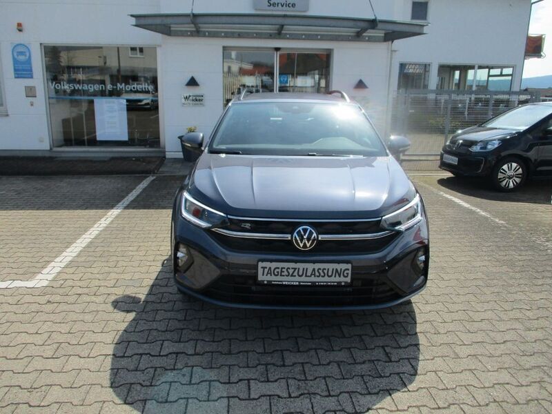 Gebraucht VW Taigo R-line 150 PS (110 kW) 2023 Grau SUV