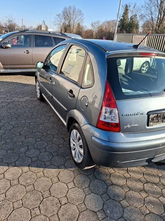 Gebraucht Citroën C3 Comfort 73 PS (53 kW) 2006 Grau Limousine