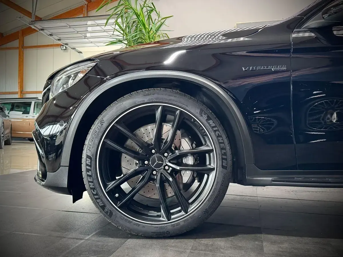 Gebraucht Mercedes GLC63 AMG AMG 476 PS (350 kW) 2018 Schwarz/baltic black SUV