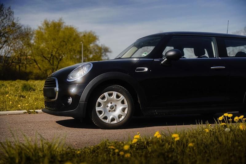 Gebraucht Mini Cooper Salt 75 PS (55 kW) 2016 Schwarz Kleinwagen