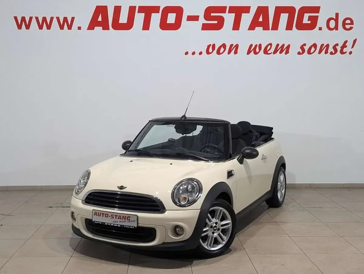 Käytetty Mini One Cabriolet 98 HP (72 kW) 2015 Valkoinen Avoauto
