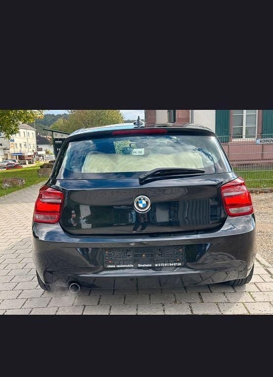 Gebraucht BMW 118 Sport Line 170 PS (125 kW) 2014 Schwarz Kleinwagen