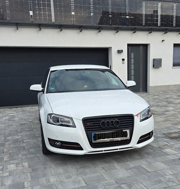 Gebraucht Audi A3 S-Line 170 PS (125 kW) 2011 Weiß Kleinwagen