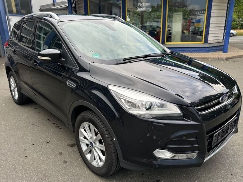 Schwarz Gebraucht 2014 Ford Kuga Titanium SUV | 10.990 € (Teuer) - Bild 1/4