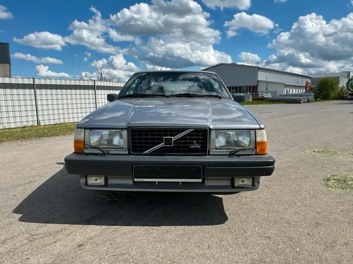 Gebraucht Volvo 740 155 PS (114 kW) 1987 Grau Limousine